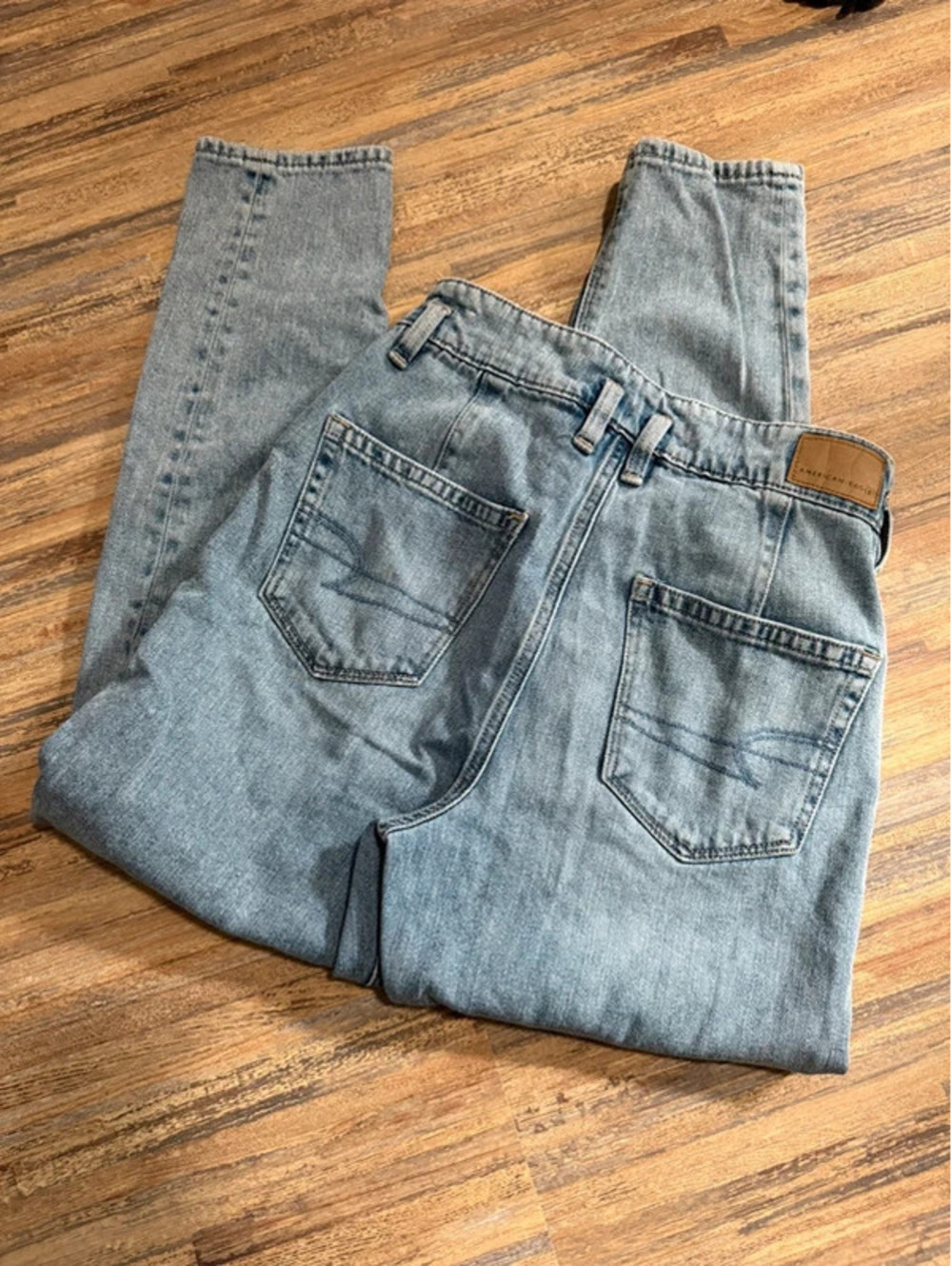 American Eagle mom jeans size 00 short